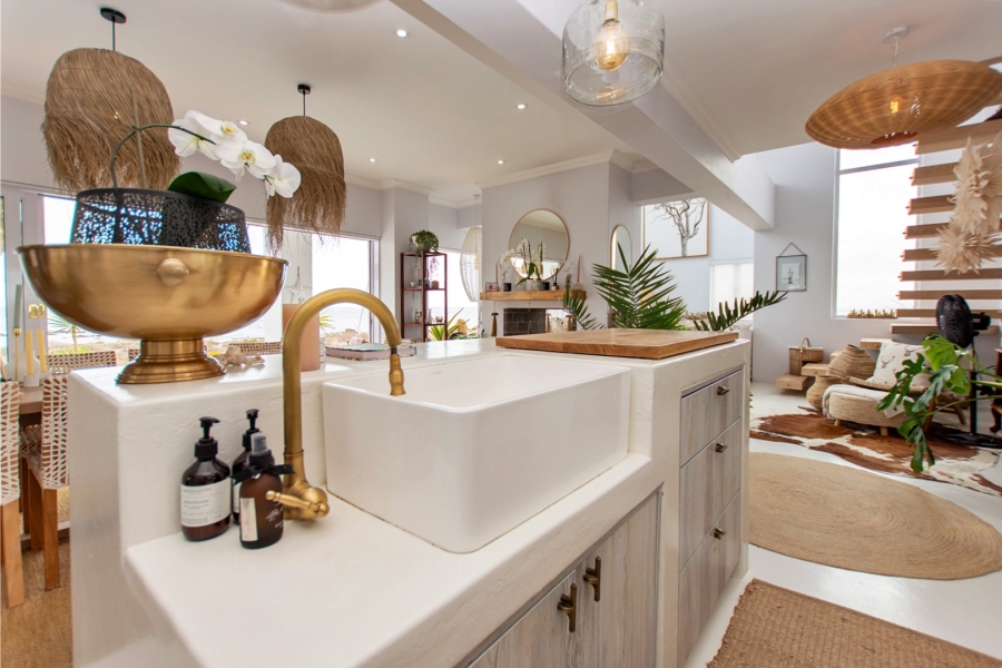 4 Bedroom Property for Sale in Sandy Point Western Cape